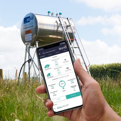 Fuel app in hand 2